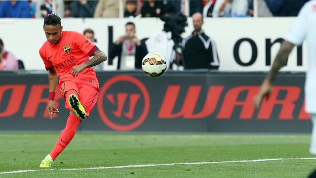 El primer gol de falta de Neymar