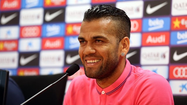 EN DIRECTO – Rueda de prensa de Dani Alves