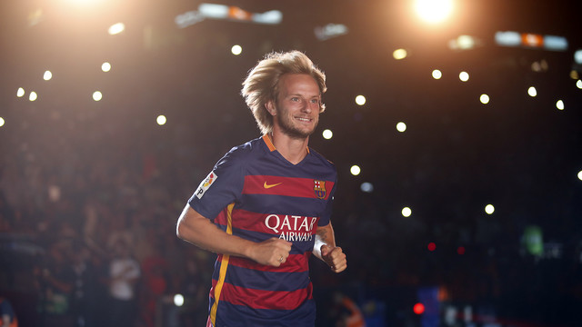Rakitic: «Es un orgullo defender esta camiseta con el Camp Nou lleno»