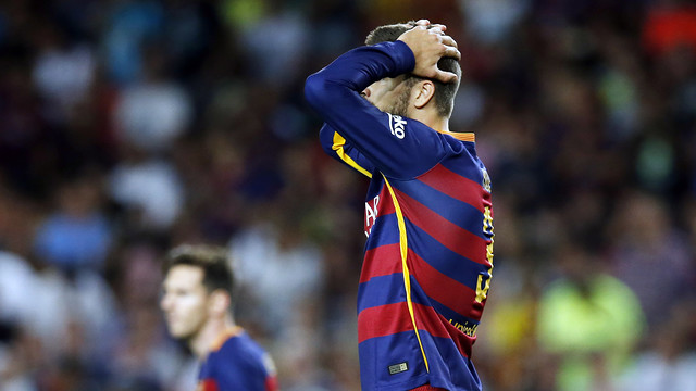 Alegaciones por la roja a Piqué