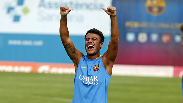 Rafinha se estrena en una convocatoria con la selección absoluta de Brasil