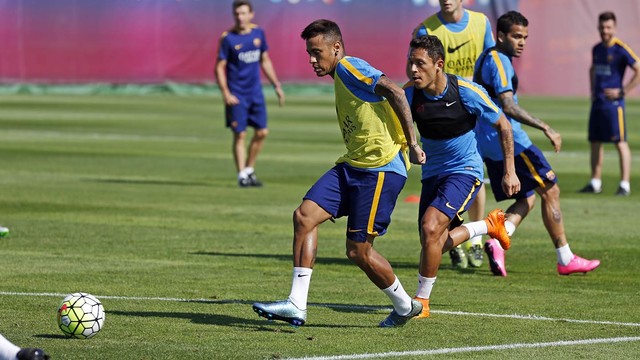 DIRECTO – Entrenamiento del FC Barcelona previo al partido con el Bayer Leverkusen