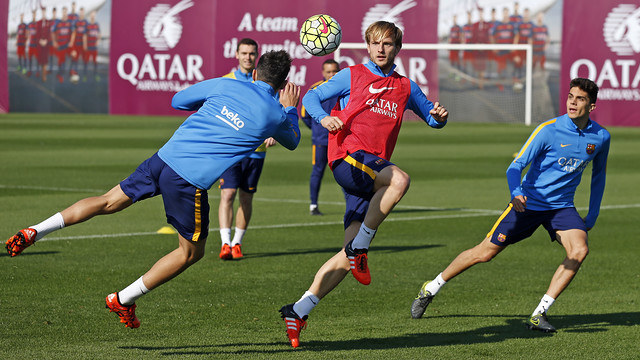 Rakitic, Arda, Munir, Mascherano y Bravo se incorporan en el entrenamiento del Barça