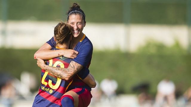 Triunfo de España con goles de Jenni y Olga (0-3) Triunfo de España con goles de Jenni y Olga (0-3)