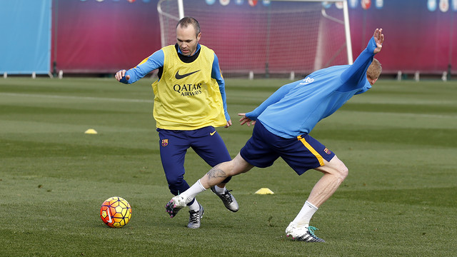 Último entrenamiento del primer equipo del FC Barcelona antes de recibir la Real Sociedad
