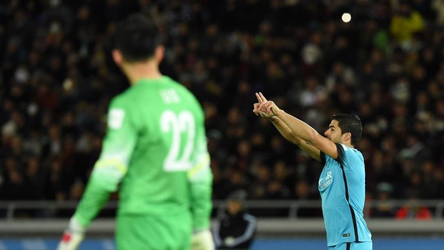 FC Barcelona – Guangzhou: Un hat-trick de Luis Suárez conduce el Barça a la final del Mundial de Clubes (3-0)