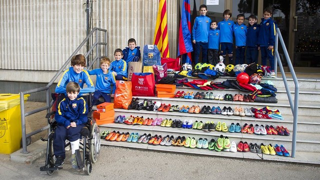 Jornada solidaria de Navidad en la FCBEscola