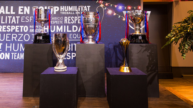 El Barça ofrecerá los cinco títulos a la afición antes del partido contra el Betis