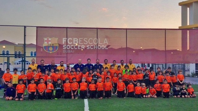 Òscar Grau visita la FCBEscola de Dubai